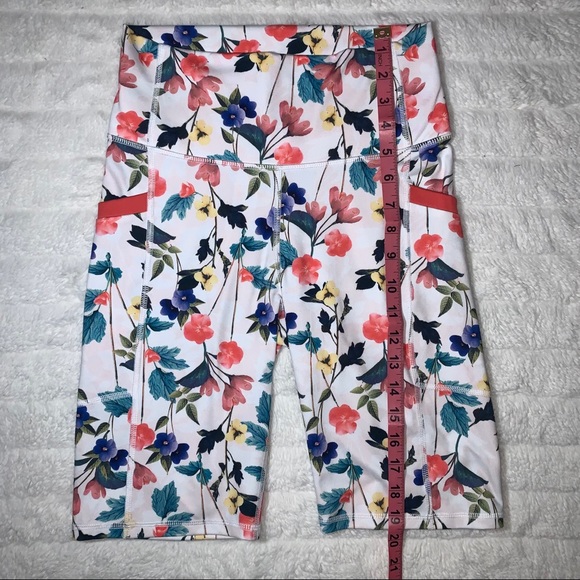 Fabletics White Biker Shorts with Floral Pattern - Picture 9 of 10